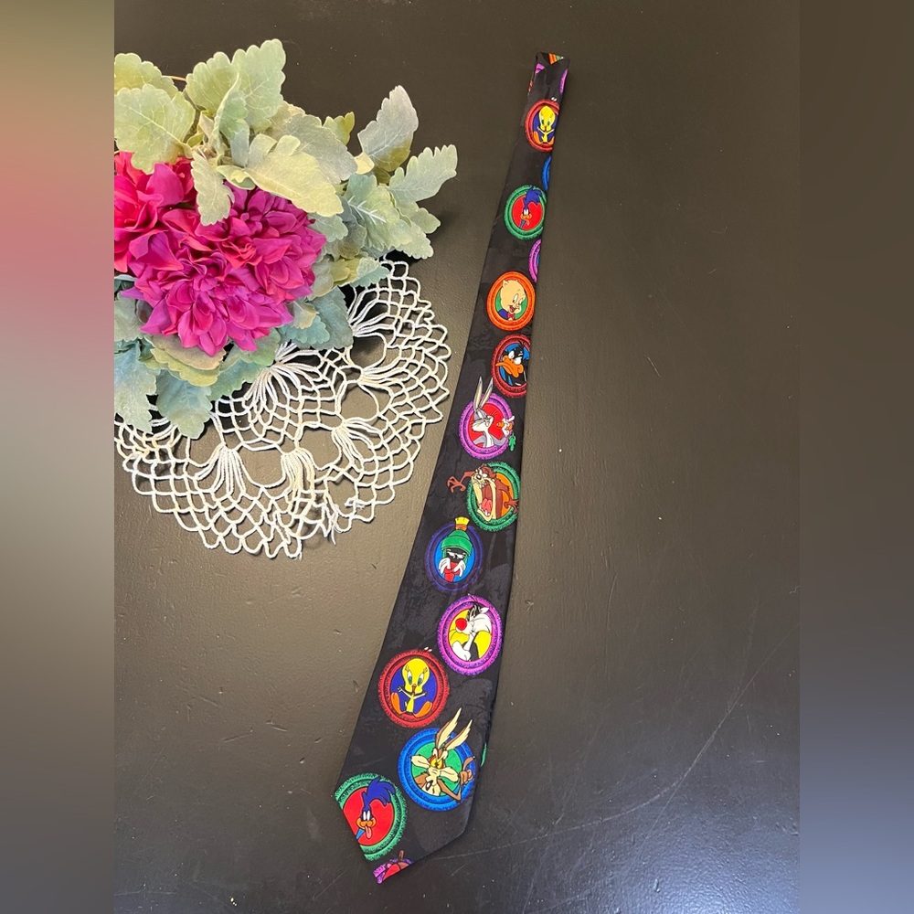 Looney Tunes Mania Vintage 90s Necktie Men's 1993 Bugs Bunny‎ Taz Tweety Daffy